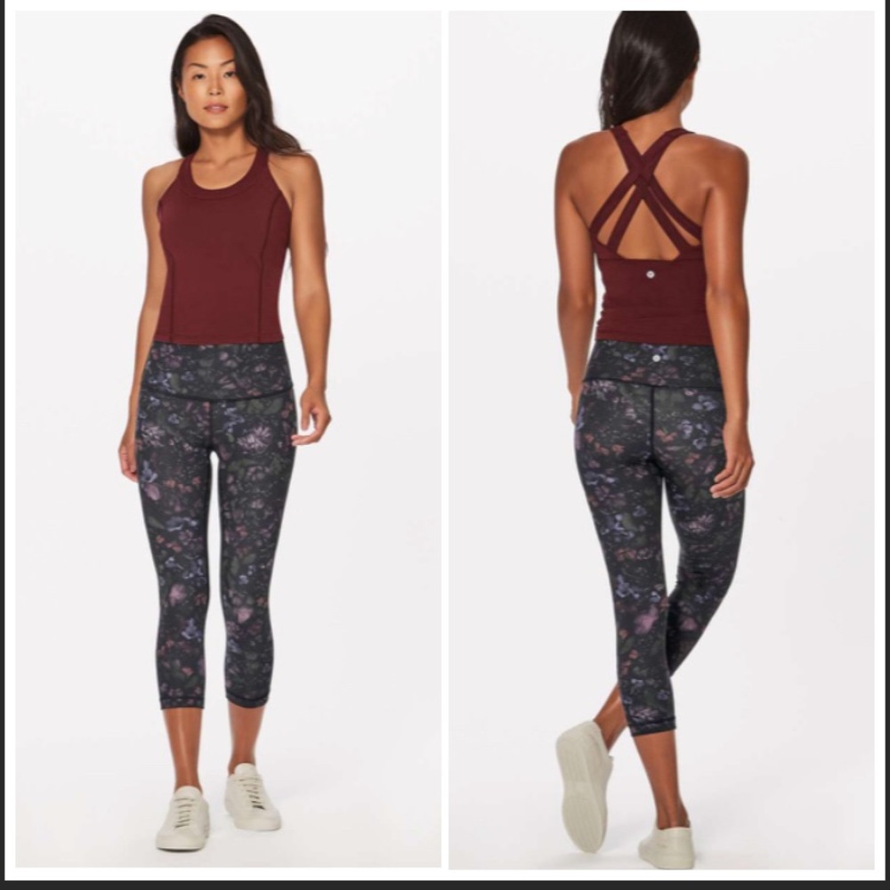 Lululemon Wunder Under High Rise Crop Legging 21”
in Frozen Flourish Multi 4 - Picture 2 of 12